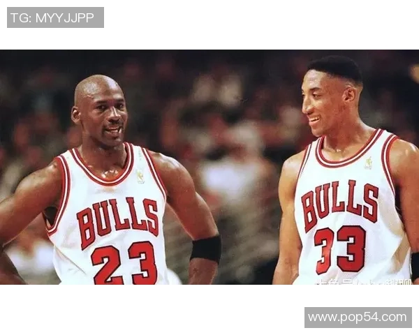 篮球巨星在赛场内外的传奇故事与人生历程探索