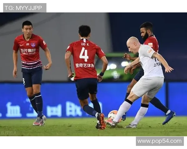 聚焦中超激战纵览联赛风云变幻全景解析赛季走势与球队崛起脉络志