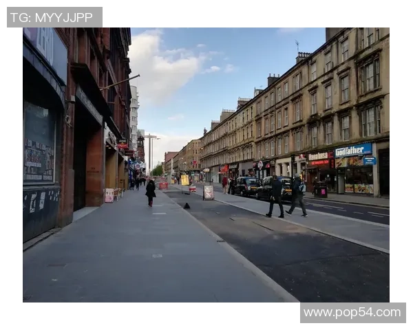 苏超联赛新动态：探索格拉斯哥流浪者与凯尔特人激烈对决背后的战略与影响